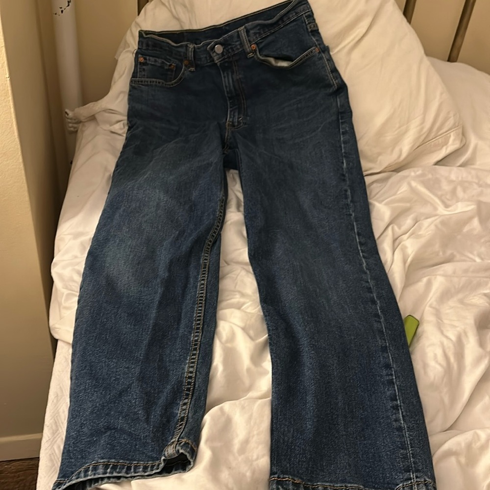 Levi Strauss blue jeans. W34 L 32. Strong and full of quality!